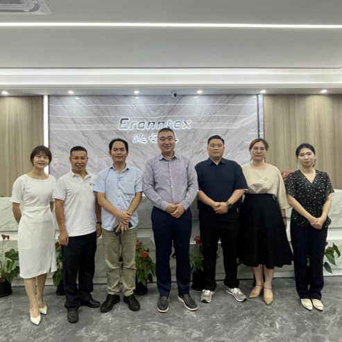 熱烈歡迎韓國(guó)客戶蒞臨逸云天實(shí)地考察，共商合作大計(jì)！
